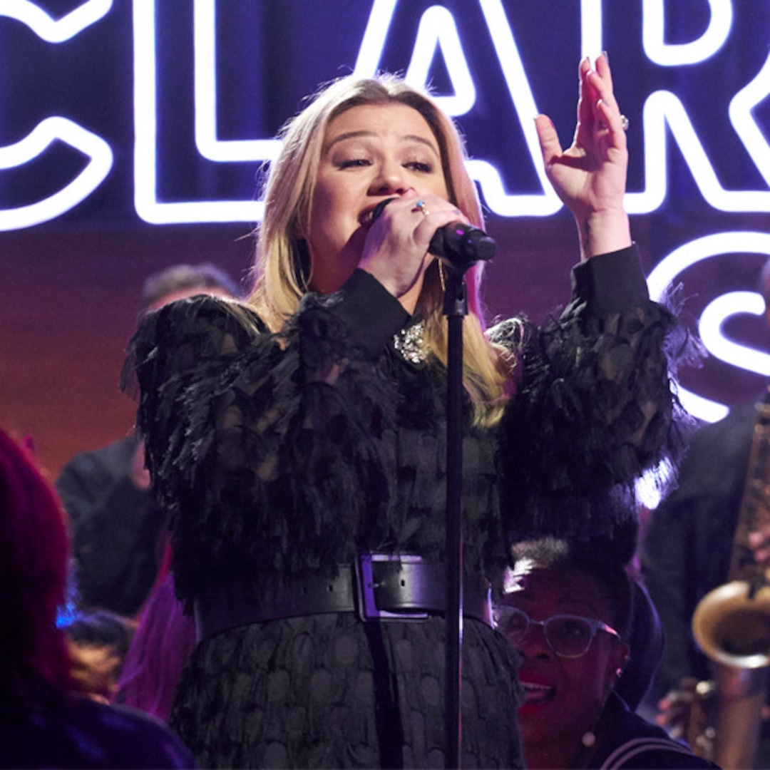 Kelly Clarkson Sued By Management Company Ran By Ex Brandon Blackstock’s Father - E! NEWS